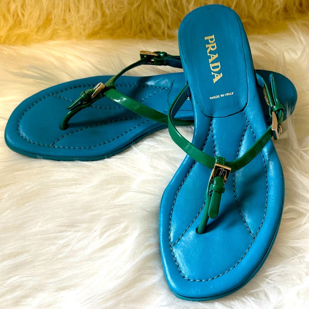 Prada vintage early 2000s leather thong sandal blue and olive kitten heels